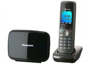 Радиотелефон Panasonic KX-TG8611RUM Цветной TFT дисплейАОН, Caller ID (журнал на 50 вызовов)Отдельное от базы зарядное устройствоРадионяняФункция BluetoothТелефонный справочник (500 записей)32-х тональная полифония