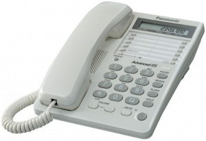 Телефон Panasonic KX-TS2362 ЖК-дисплей однокнопочный набор укоренный набор повторный набор последнего номера 3 уровня громкости звонка возможность установки на стене разъем для гарнитуры 