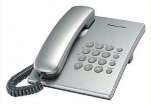 Телефон Panasonic KX-TS2350 повторный набор последнего номера кнопка флэш" переключение тон./имп. набора регулировка громкости звонка регулировка громкости динамика возможность установки на стене"